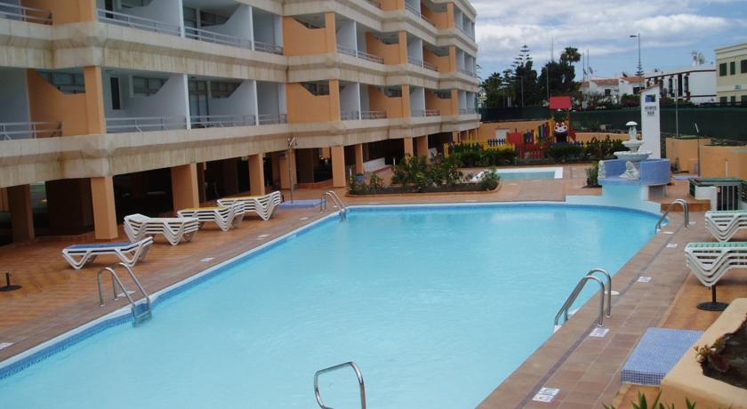 Apartamentos Montemar 