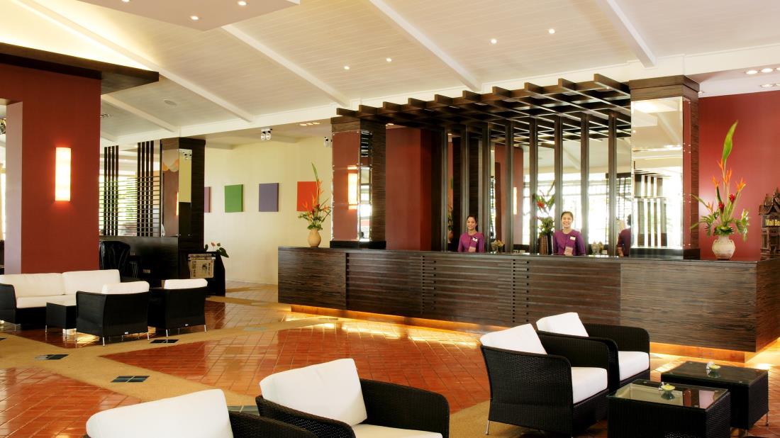 All Seasons Naiharn Phuket Hotel 