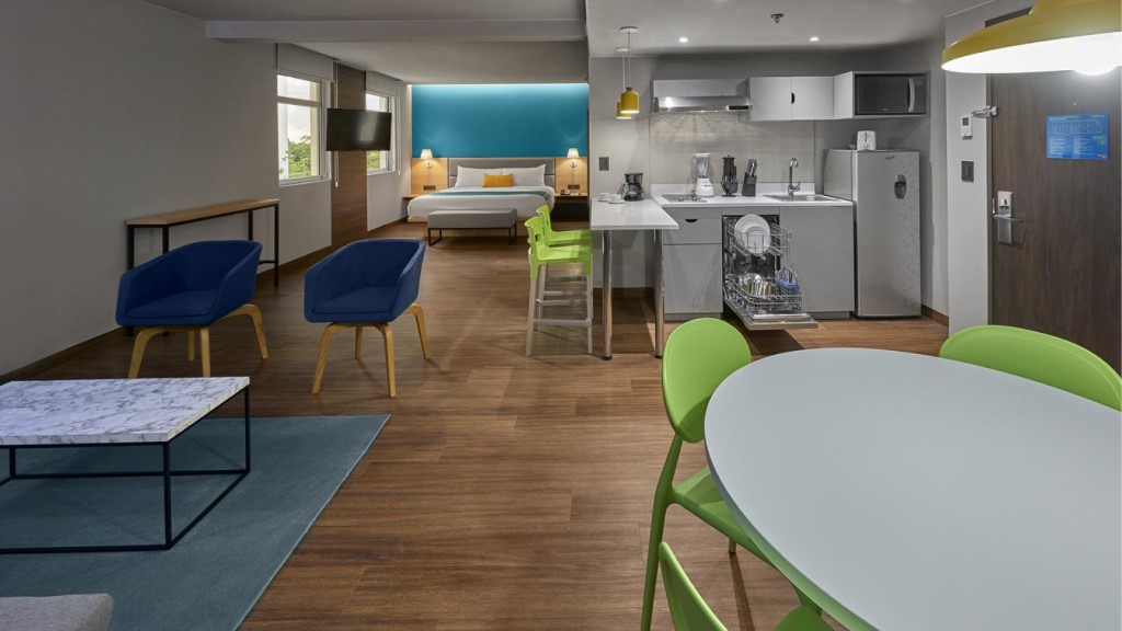 City Express Suites by Marriott Cancun Aeropuerto Riviera, imagen 5