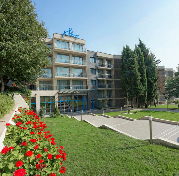 Slavey Hotel Slavey Hotel