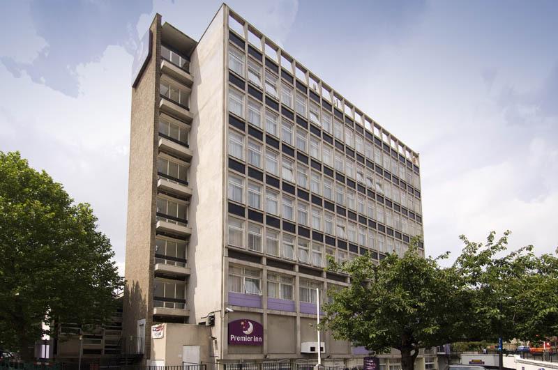 Premier Inn London Putney Bridge 