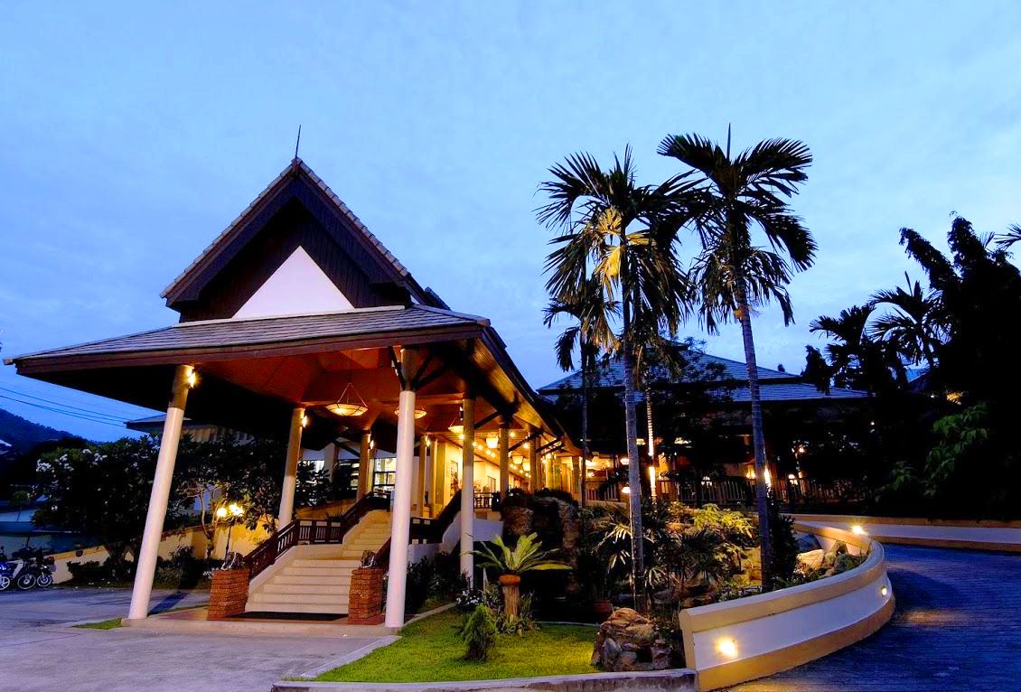 Thara Patong Beach Resort & Spa 