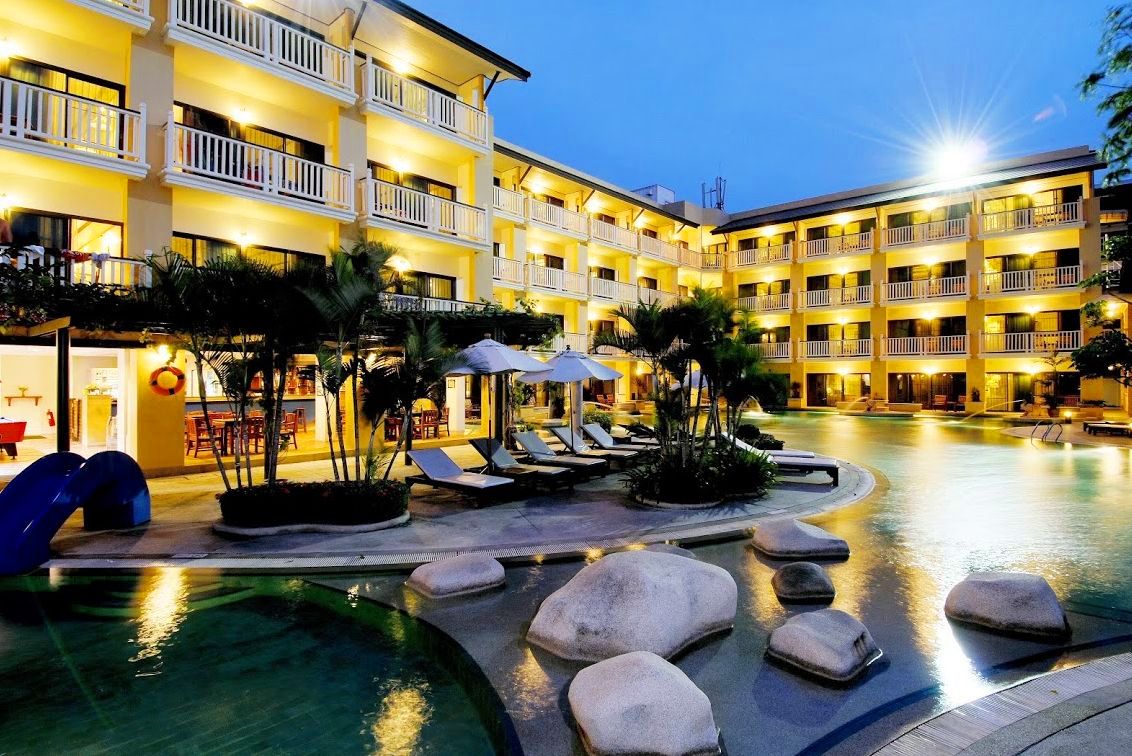 Thara Patong Beach Resort & Spa 