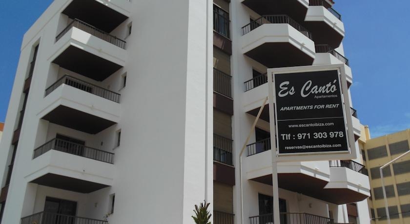 Apartamentos Es Cantó 