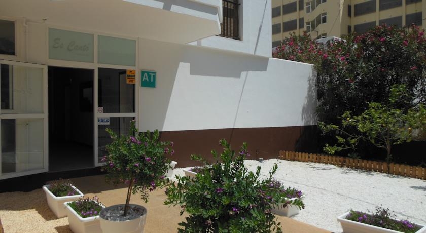 Apartamentos Es Cantó 