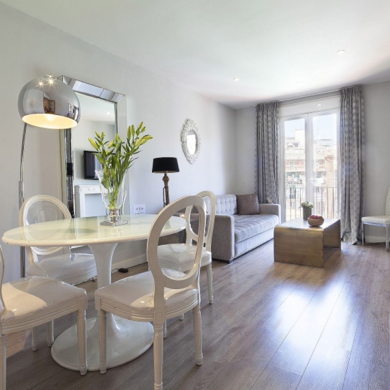 Grandom Suites 