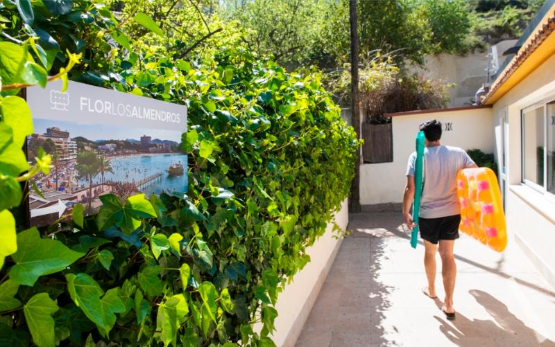 Flor Los Almendros Hotel & Apartments 