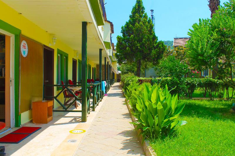 Carmina Hotel — foto 2