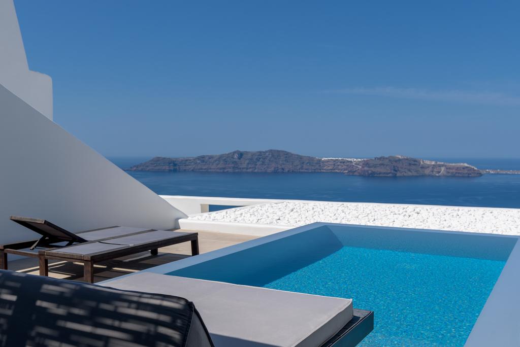 Cavo Tagoo Santorini 