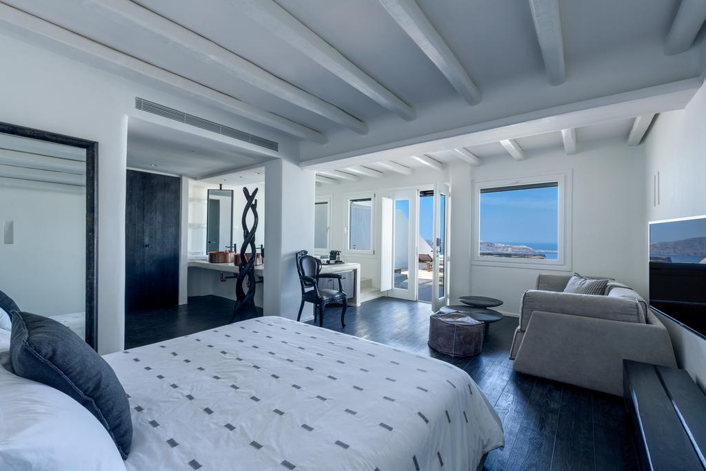 Cavo Tagoo Santorini 