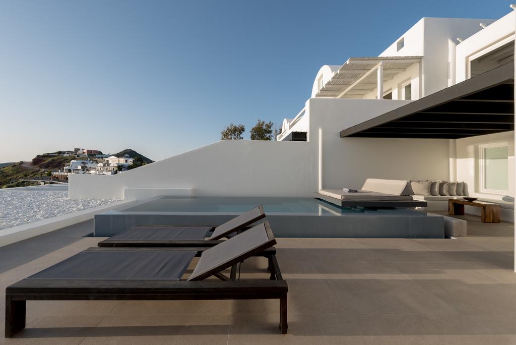 Cavo Tagoo Santorini 