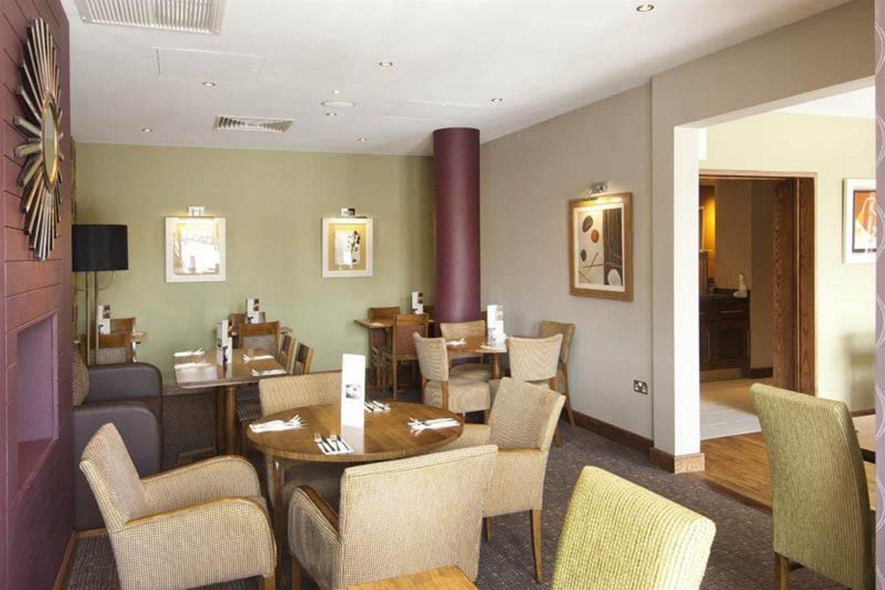 Premier Inn Southampton West Quay 