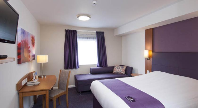 Premier Inn Southampton West Quay 