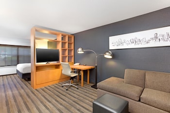 Hyatt House Austin/Arboretum 