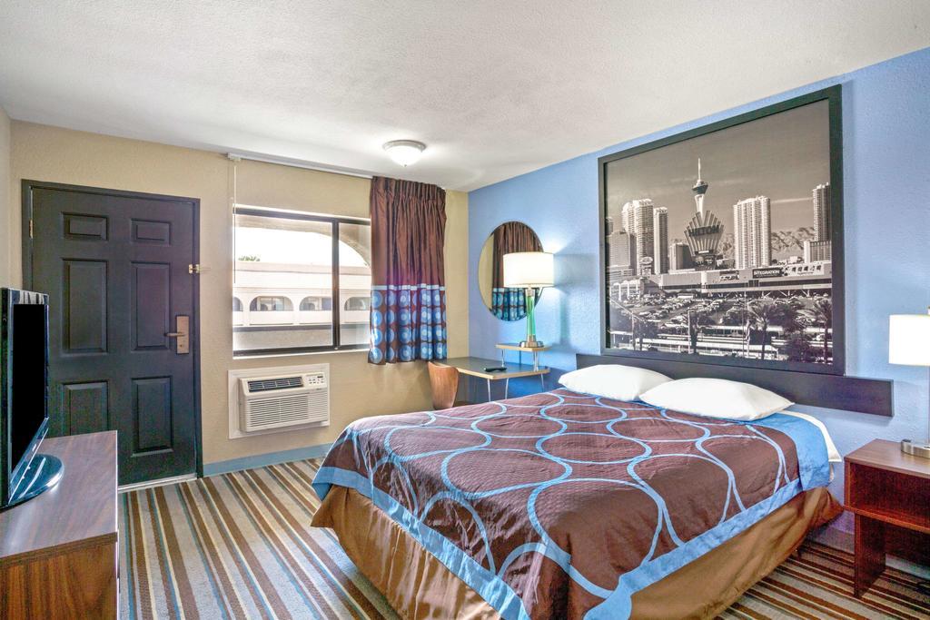 Super 8 By Wyndham Las Vegas Nellis Afb Area 