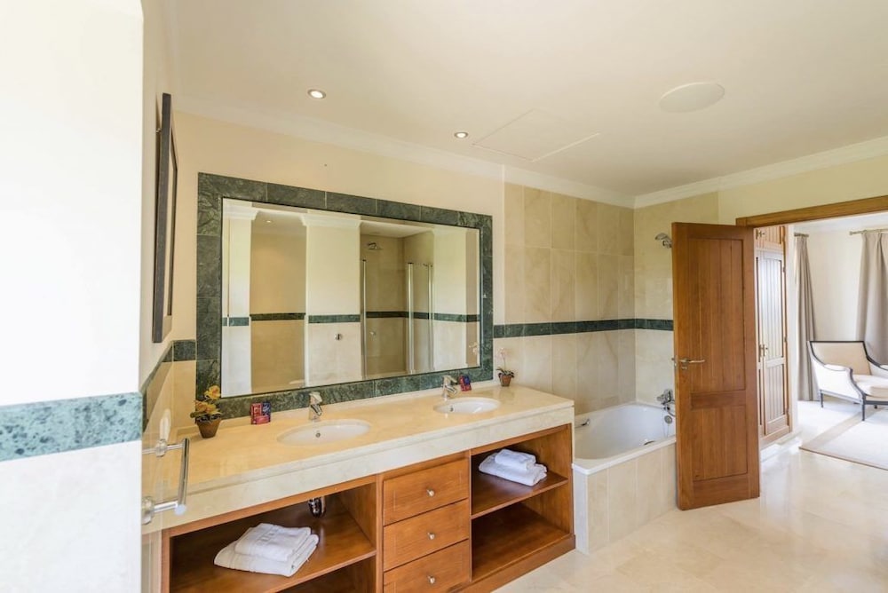 Arcos Golf Hotel Cortijo Y Villas Arcos Golf Hotel Cortijo Y Villas