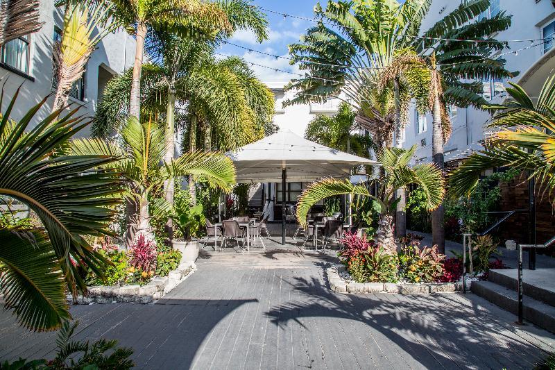 South Beach Plaza Villas 