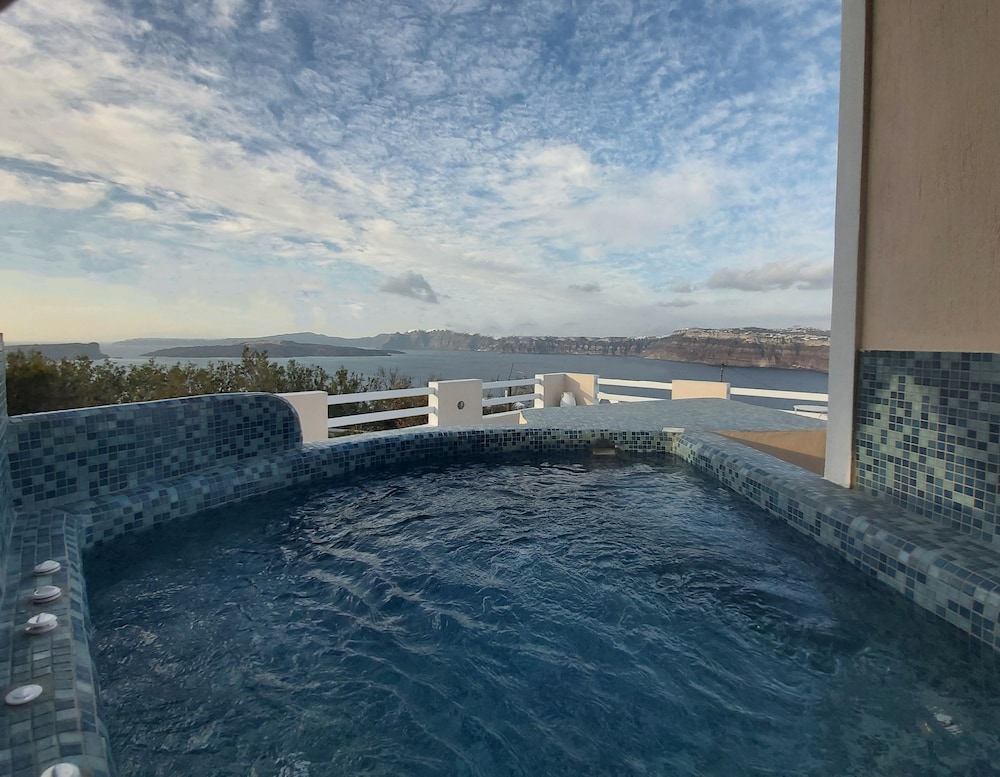 Akrotiri Apartments Akrotiri Apartments