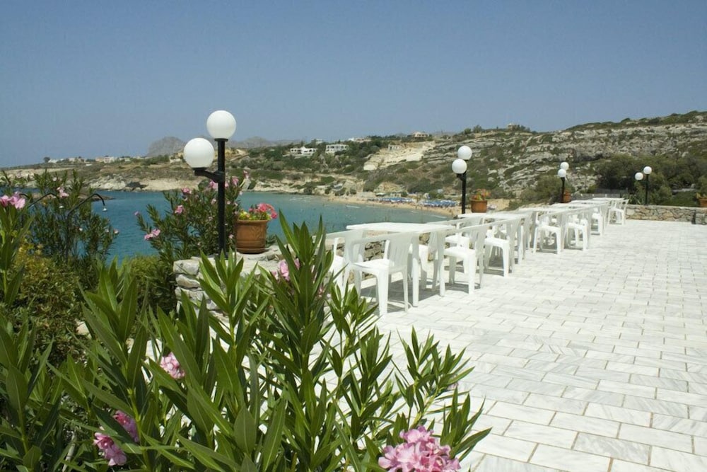 Lena Beach Hotel 