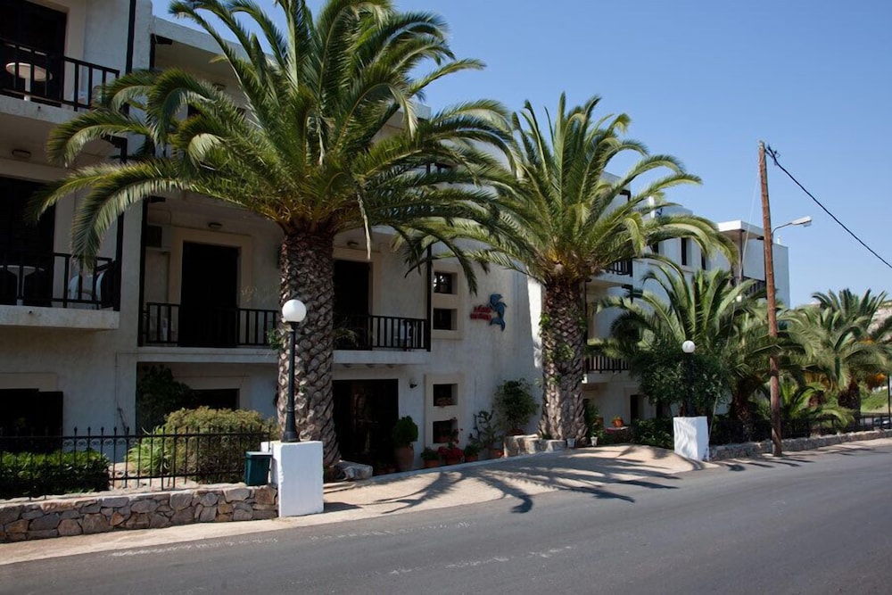 Lena Beach Hotel 