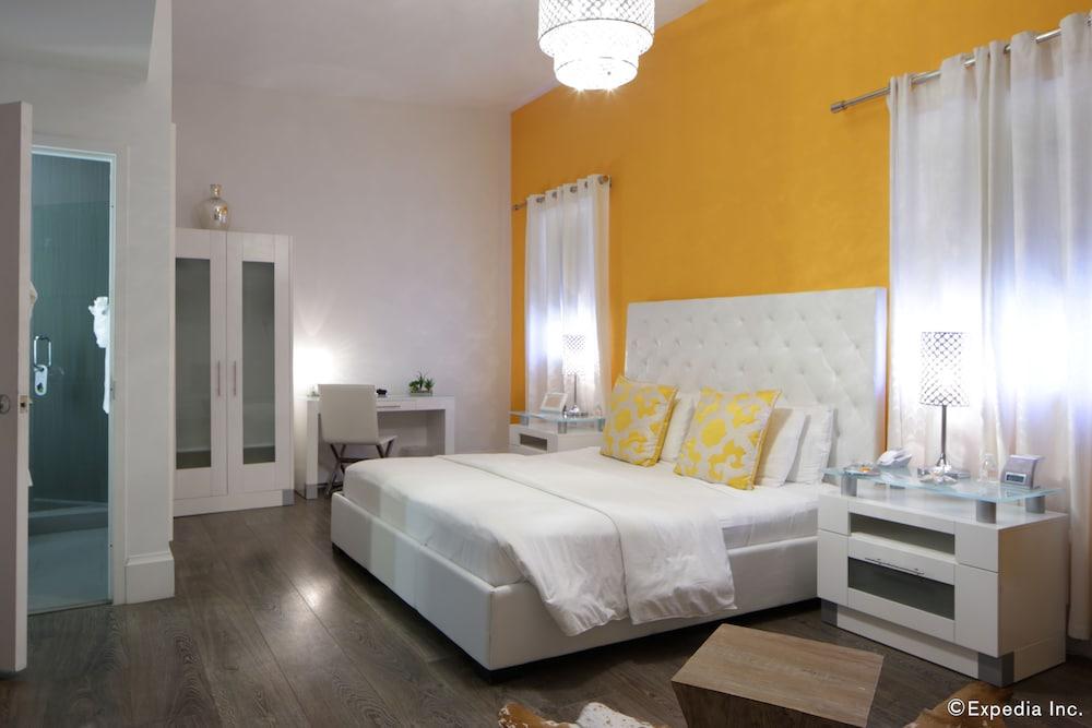 Ithaca Of South Beach Hotel 