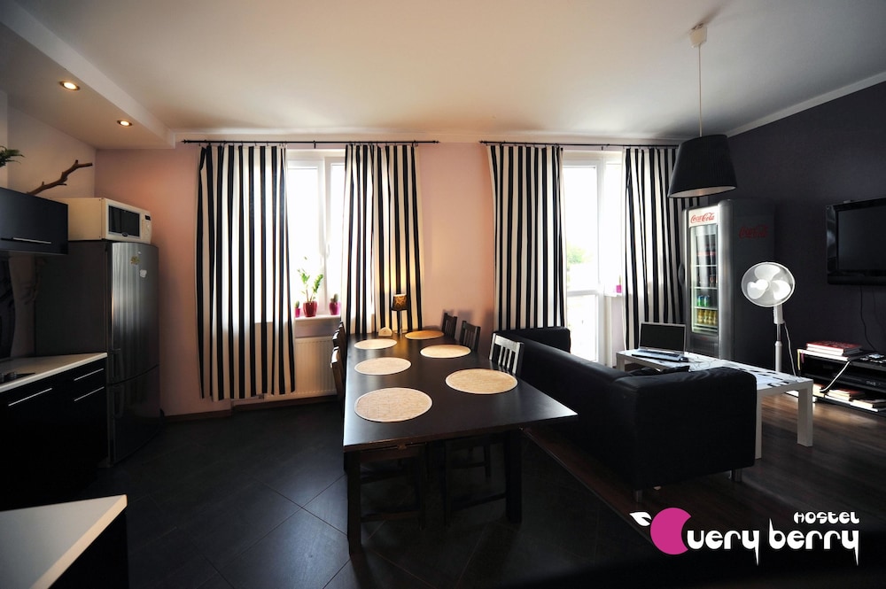 Very Berry Hostel 