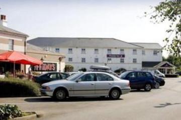 Premier Inn Cheltenham Central 