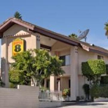 Super 8 By Wyndham, Los Angeles/Alhambra 