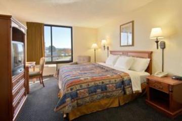 Days Hotel By Wyndham Oakland Airport-Coliseum 