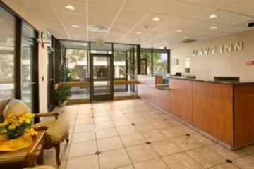 Days Hotel By Wyndham Oakland Airport-Coliseum 