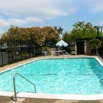 Days Hotel By Wyndham Oakland Airport-Coliseum 