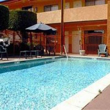 Hollywood Inn Express South 
