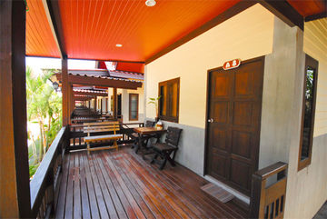 Haad Yao Bungalows 