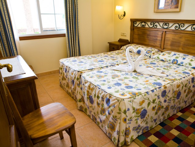 Aparthotel Cabicastro 