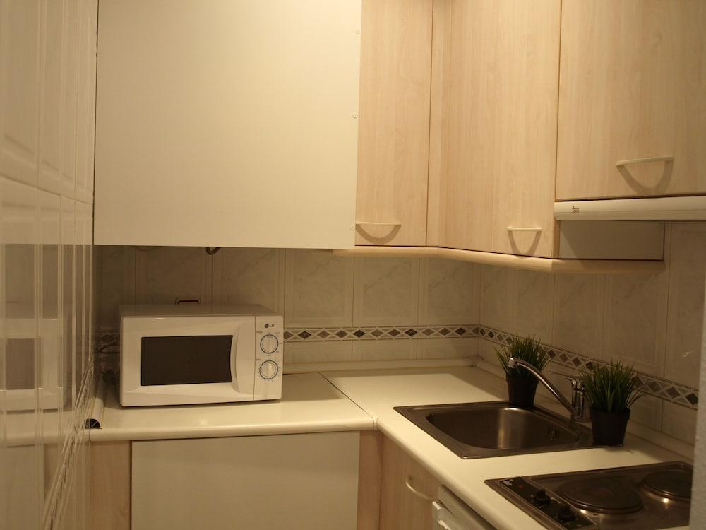 Stylish City Aparthotel 