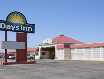 Days Inn By Wyndham Plainview 
