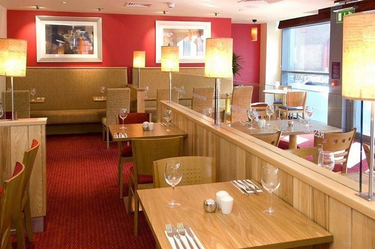 Premier Inn Leicester City Centre 