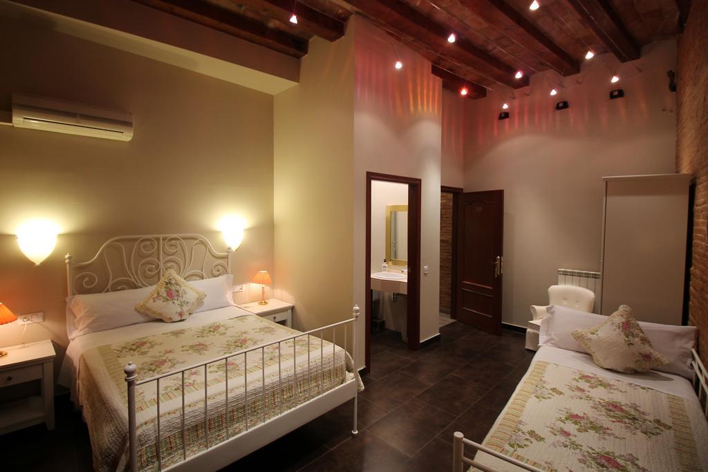 Hostal Orleans Barcelona 