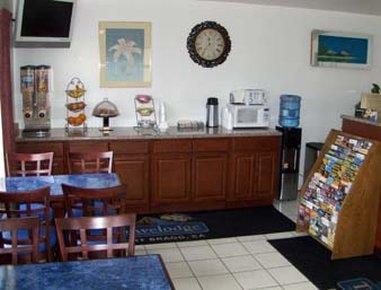 Omeo Suites Glass Beach 