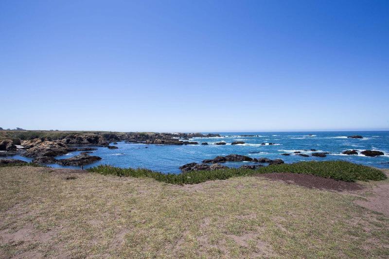 Omeo Suites Glass Beach 